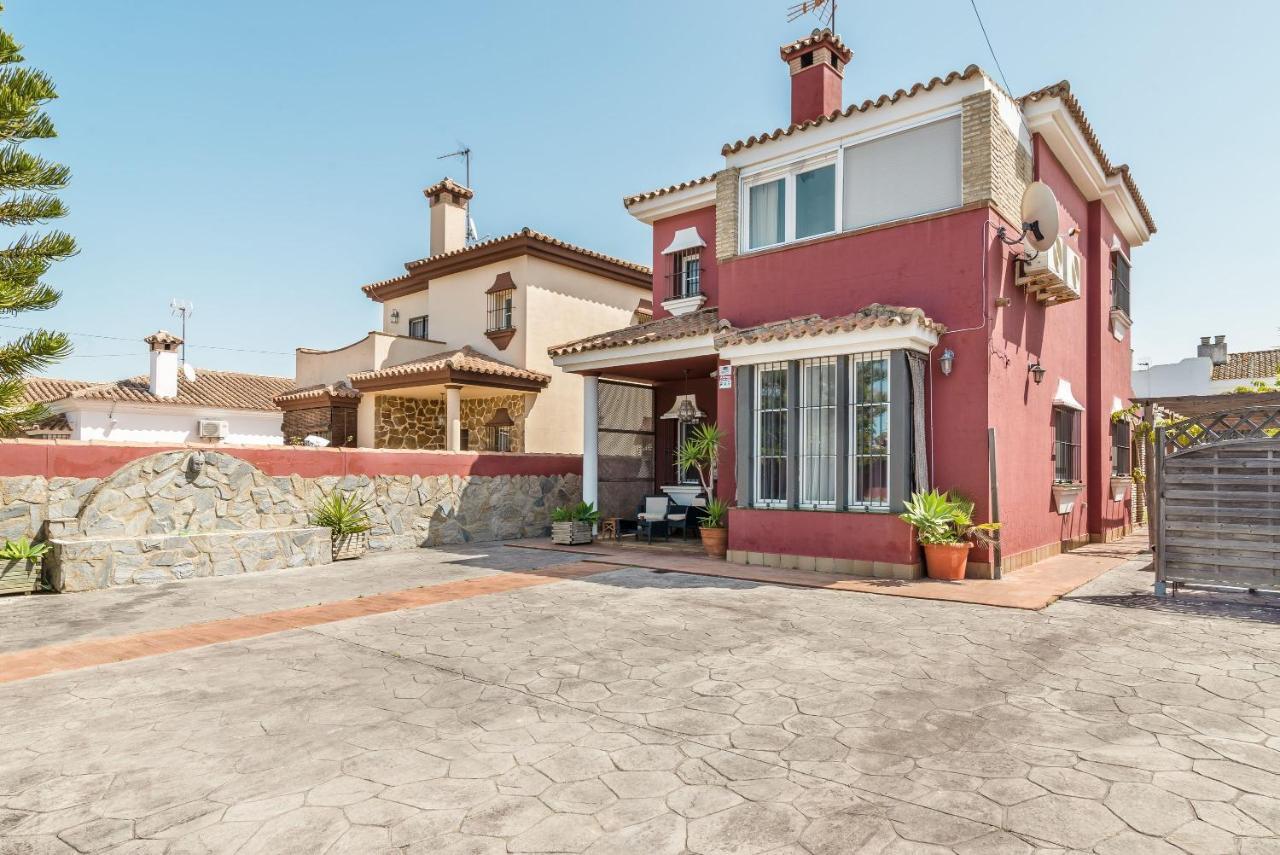 Villa Marty - Mayores De 25 Anos Chiclana de la Frontera Exteriör bild